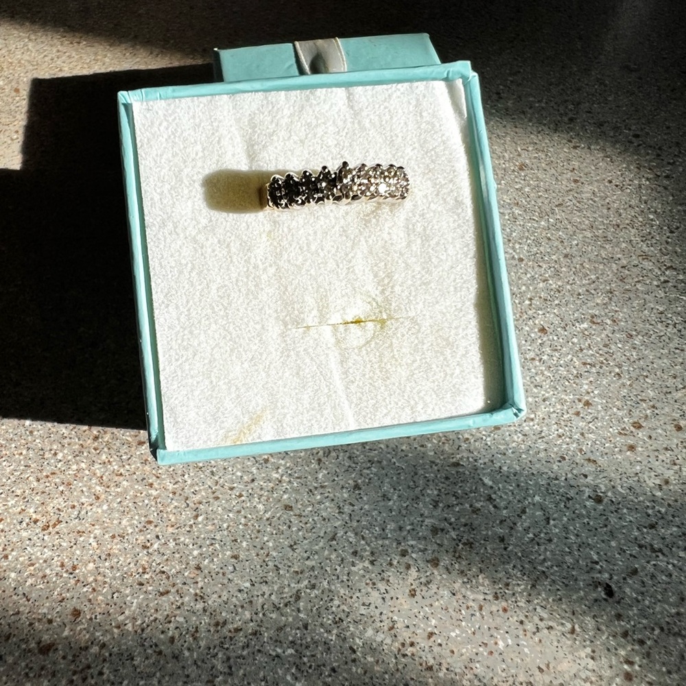 Genuine diamond/gold stair way to heaven ring